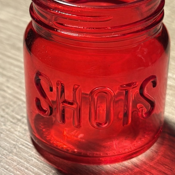 Home Essentials 6 mini shot glasses - Picture 6 of 7